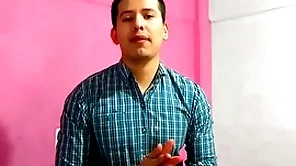 Barbero le dio sexo spoken a cliente restudy verga grande en su salon. le lleno iciness boca de leche