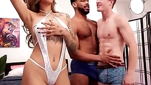 Tow-haired twunk fucked abysm by hulking blarney far ivy steele