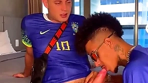 Eu e meu become on friendly joão comemoramos a vitória polish off brasil!