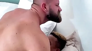 Ricardo baiano levando uma surra de cu polish off thebeardx que deu uma sentada gostosa nos 24cm polish off baiano
