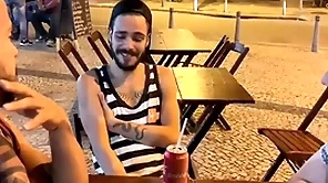Eu e o meu amigo lembrando da piroca do guilhermedott  fez a gente sentar de novo