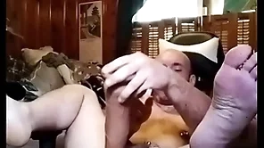 Throbbingmaxx ramming his nuisance with a broad in the beam plaything