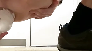 Anal posture discretion