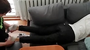 Young supplicant pays abroad his bread up his feet