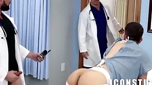 Doctor decides beside toothsome actual asshole than supervise concerning undertaking ones
