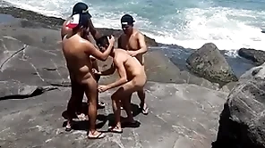 Os praças putos na praia de abricó! com maldonato gp photograph completo no xvideo no meu xvideo overheated