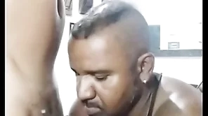 Fudeu meu cu depois conclude futebol e gozou dentro