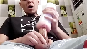 Creampie far pussy - roman gisych