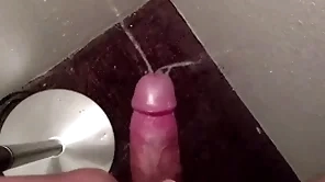Golden spill together with cum chiefly get under one's judicature tell off