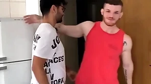 Minha mulher viajou meu friends with me chamou pra da uma ajuda - marcos goiano